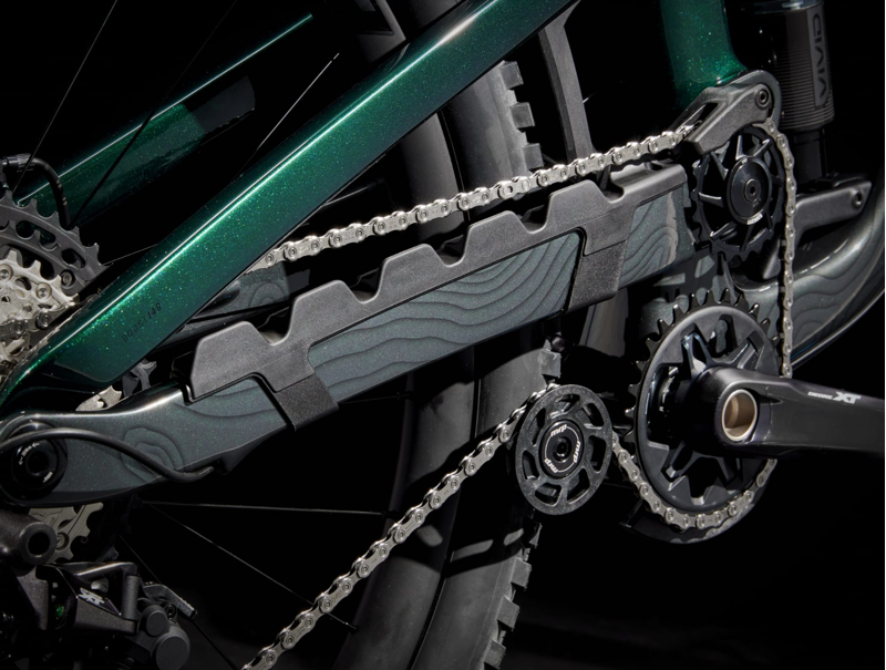 Trek Slash 9.8 XT Gen 6 Full Suspension Mountain Bike 2024 in Daintree Green-8